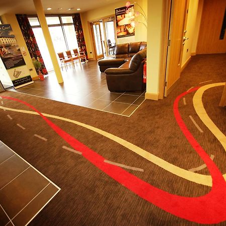 Belmore Court & Motel Енискилен Интериор снимка
