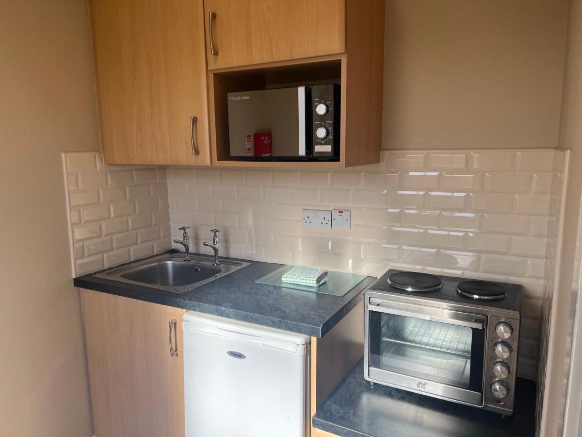 Belmore Court & Motel Енискилен Екстериор снимка