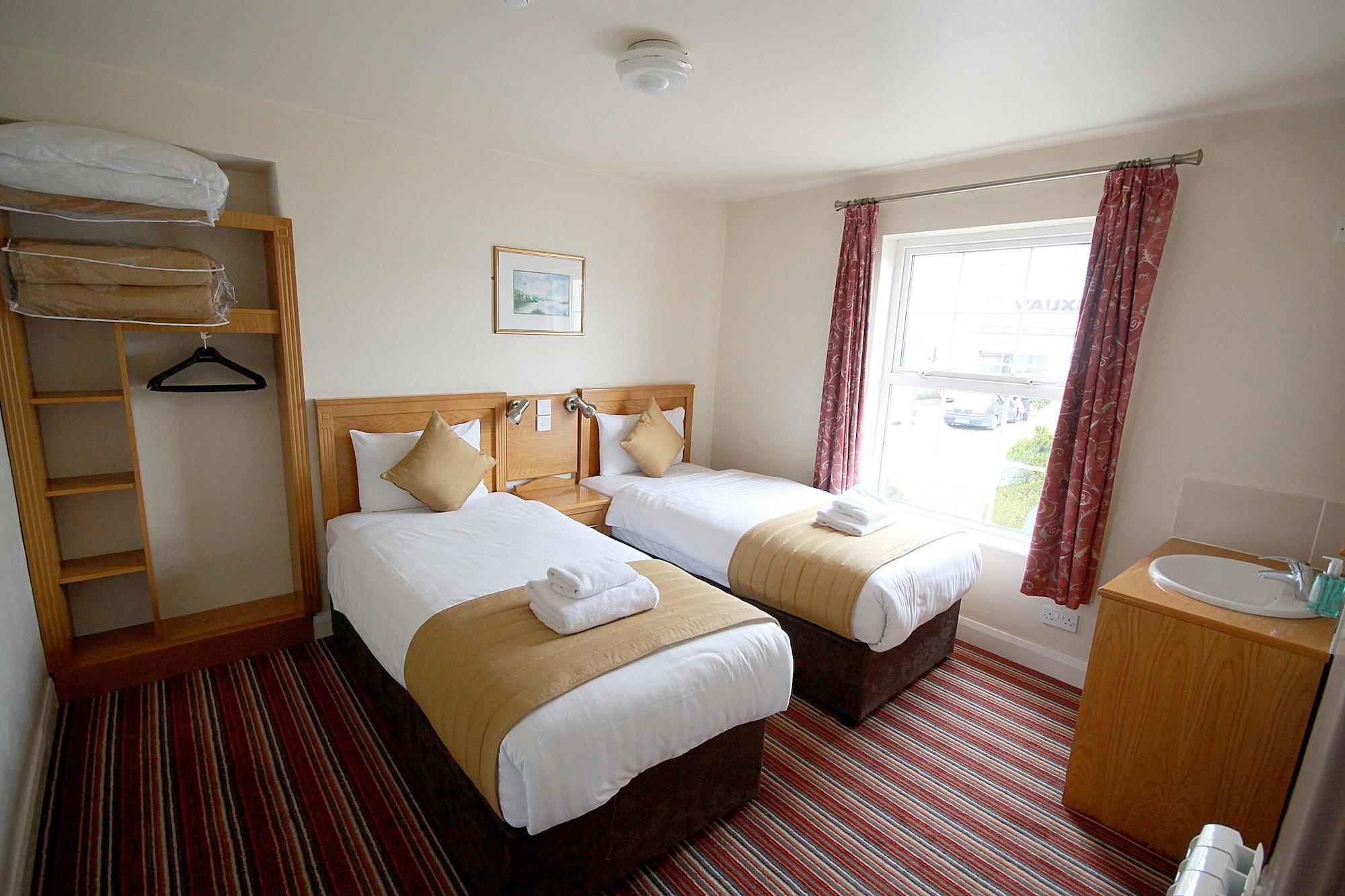 Belmore Court & Motel Енискилен Екстериор снимка