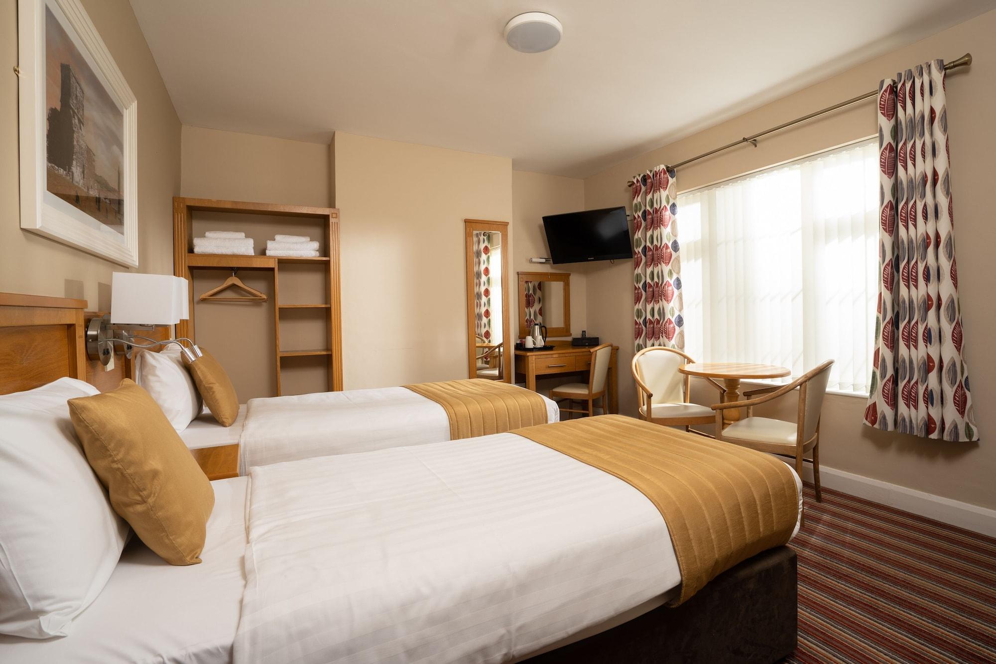 Belmore Court & Motel Енискилен Екстериор снимка
