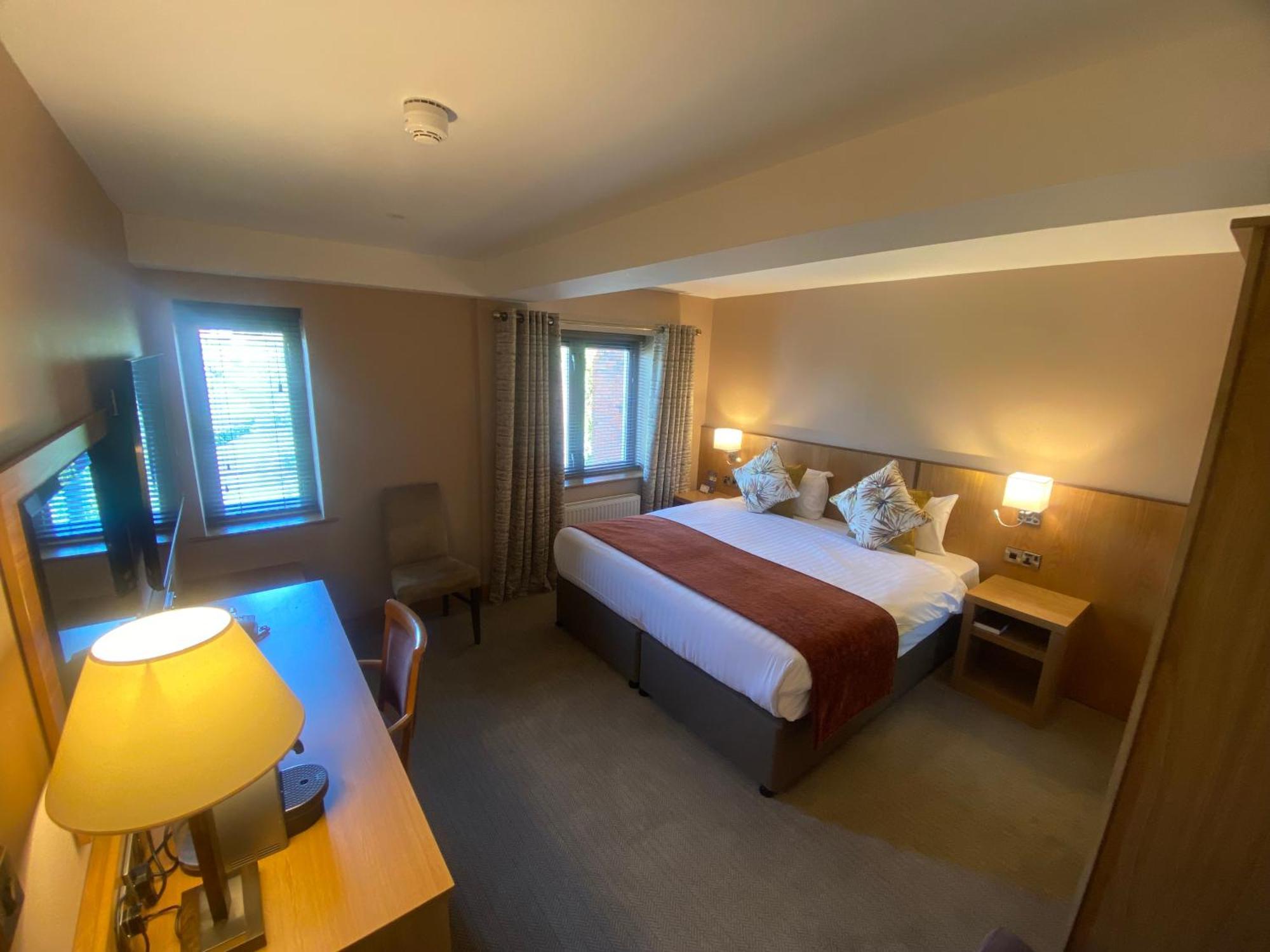 Belmore Court & Motel Енискилен Екстериор снимка